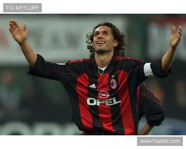 保罗·马尔蒂尼：传奇后卫的职业生涯与足球智慧解析