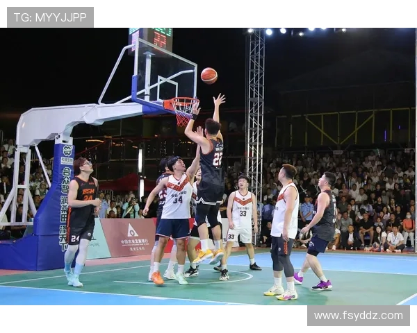 以篮球为核心探索团队协作与个人竞技精神的完美融合之道